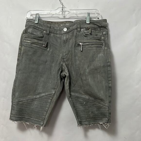 MICHAEL KORS SILVER MOTO JEANS SHORTS SIZE 6‎ - Picture 1 of 5